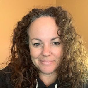 Meet your Posher, Jeanette